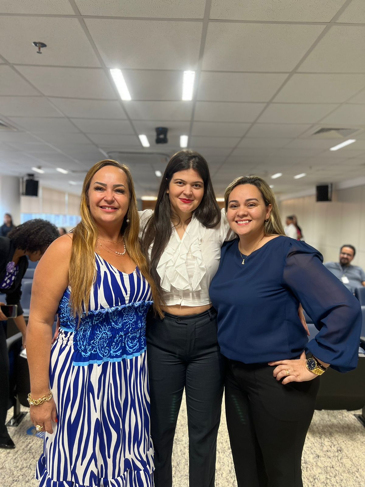 Vereadora Sandra Gadia participa de reunião com demais representantes femininas de Goiás